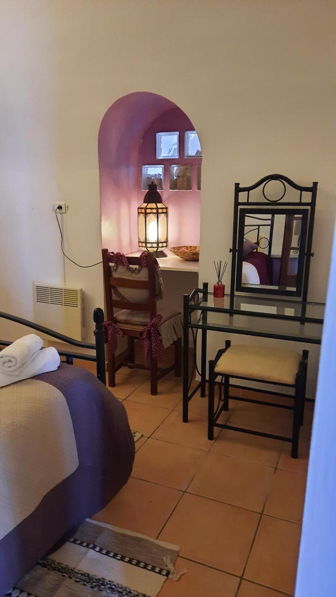 Chambre Love Romantique Avec Spa Privee Καλβί Εξωτερικό φωτογραφία